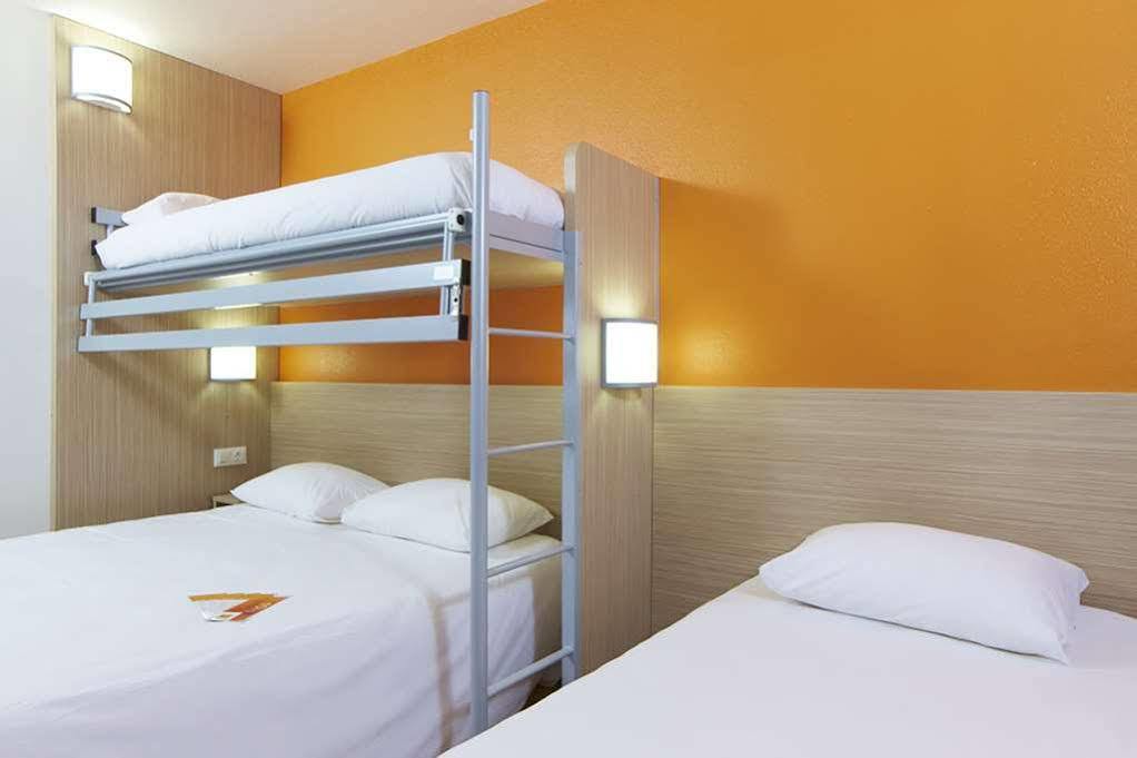 พรีเมียรคลาสลีออนซุดปิแอร์เบไนท์ Hotel Irigny ภายนอก รูปภาพ